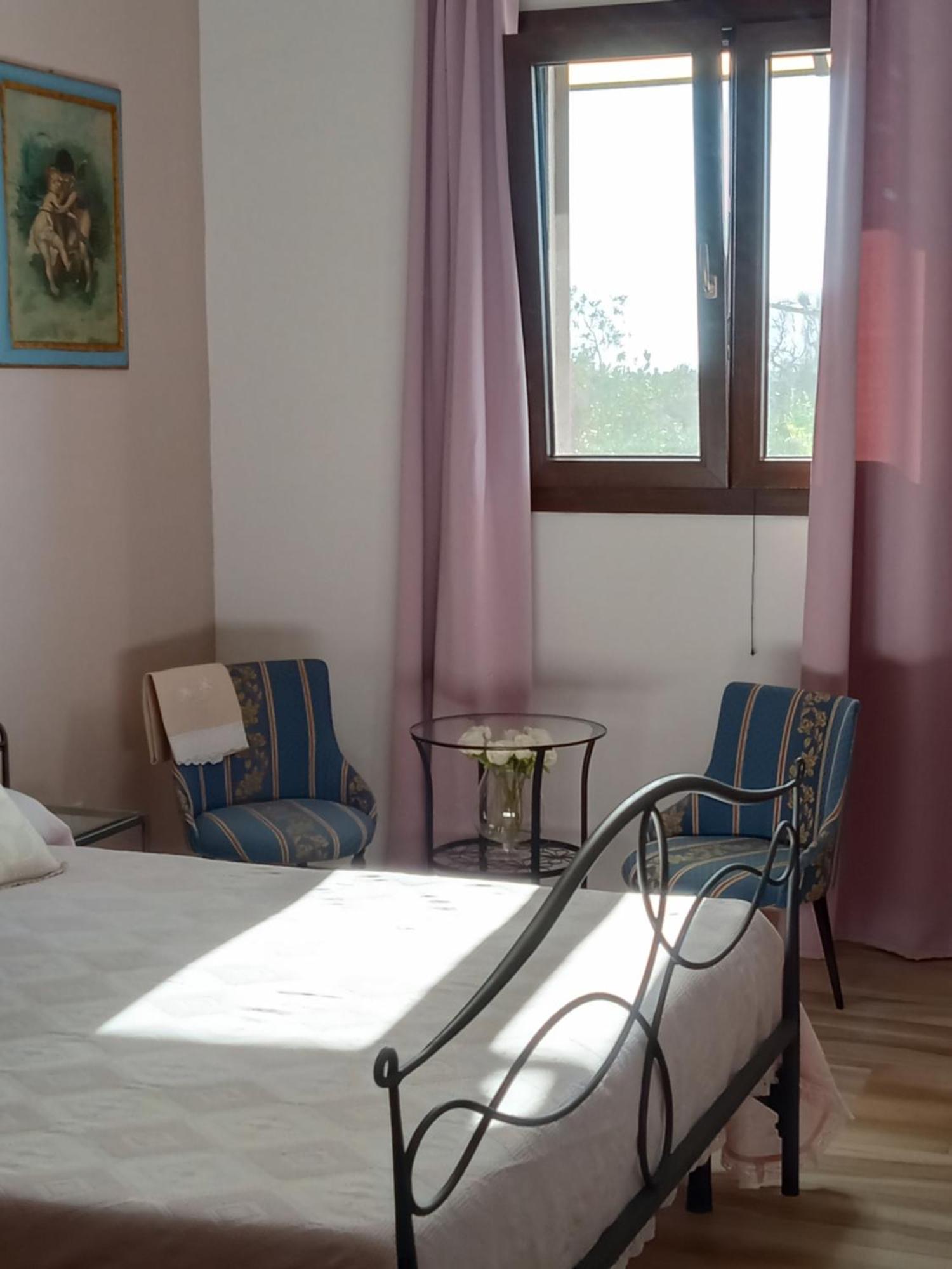 Oniro Specchia Bed and Breakfast Exteriör bild